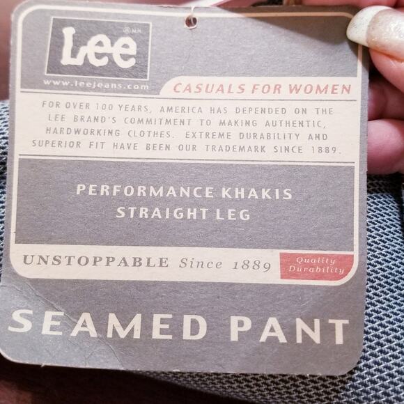 NWT Women’s Lee Performance Khaki Pants Seamed Straight Leg 100% Cotton SZ 12 - Picture 13 of 15